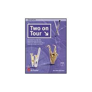 Two on Tour   Universal Tunes for Two Saxophone Duet 