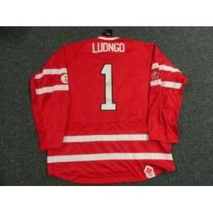  Autographed Roberto Luongo Jersey   2010 Team Canada Gold 