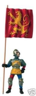 KNIGHT HOLDING RED FLAG # 62011 * Medieval Knights * $25+SAFARIFree 