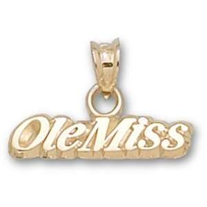  University of Mississippi Ole Mississippi Pendant (Gold 