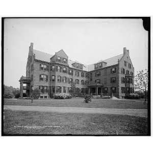  Elizabeth Mead Hall,Mt. Mount Holyoke College,South Hadley 