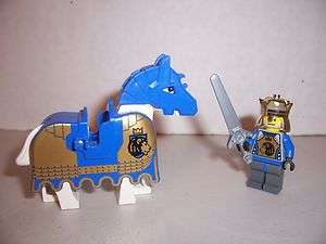 LEGO   KING MATHIAS Minifig & HORSE w/ Barding   Knights Kingdom 