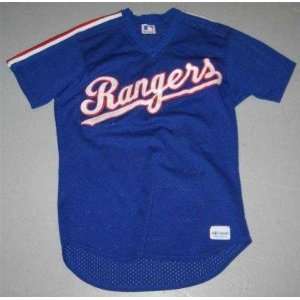  Texas Rangers Game Used Warm up Batting Practice Jersey   Game 