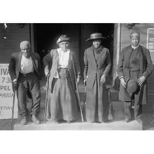  1917 photo SLAVES REUNION. LEWIS MARTIN, AGE 100; MARTHA 