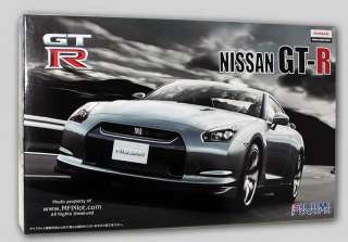 NISSAN GT R R35 Sportscar   1/24 Fujimi Kit #37677  