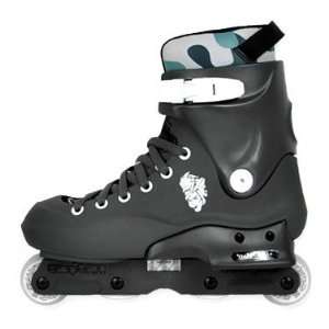  USD Julio Classic Throne skates   Size 8 Sports 