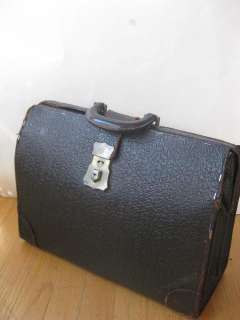 Vintage Leather Briefcase Lawyer Business Case   World Wide Label 