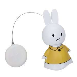  Cute Solar Powered Shaking Head Rabbit Doll Toy   White 