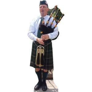  Bagpiper (1 per package) Toys & Games