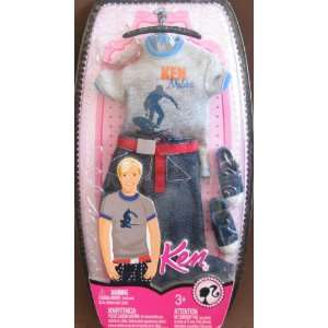  Barbie KEN Fashions   Skateboarding (2008) Toys & Games