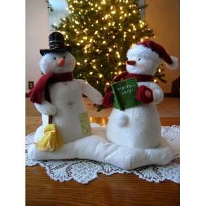   Animated Musical Jingle Pals Mr and Mrs Snowman Couple