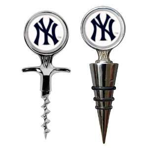   Yankees MLB Cork Screw and Wine Bottle Topper Set