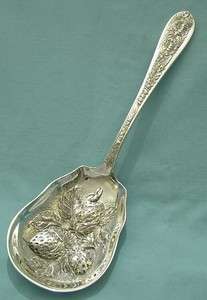 Corsage Stieff Berry Spoon with Fruit in Bowl  