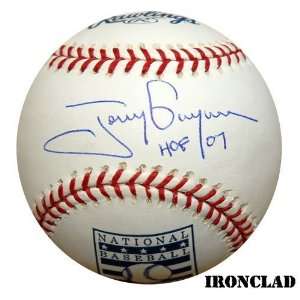  Tony Gwynn Signed HOF Logo Baseball w/ HOF 07 Insc 