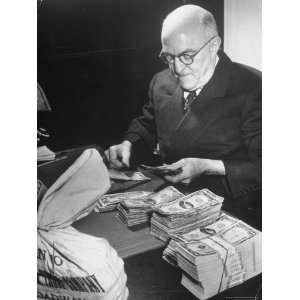  Louis S. Dery, General Cashier at the Waldorf Astoria 