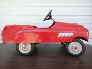 1950s AMF REISSUE PEDAL CAR RIDE ON TOY VEHICLE WITH OPENING TRUNK 