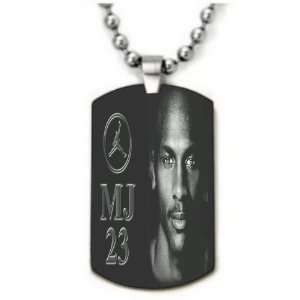 Michael Jordan 23 Engraved Dogtag Necklace w/Chain and Giftbox