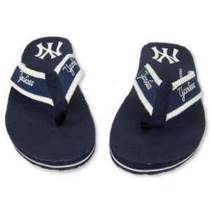  NEW YORK YANKEES OFFICIAL FLIP FLOP SANDALS SZ EXTRA LARGE 