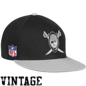 Oakland Raiders Vintage Collection Structured Fitted Reebok Hat Size 8