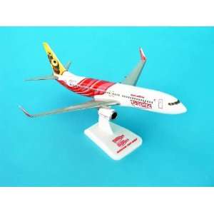 Hogan Air India Express 737 800W 1/200 W/GEAR REG#VT AXC 