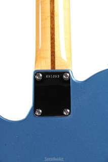   Shop Bound Custom Deluxe Telecaster Special (Lake Placid Blue)  