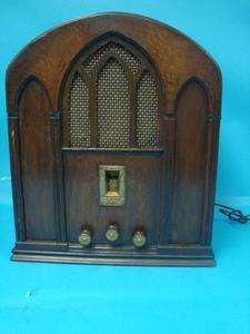 Antique Art Deco Zenith AH Tube Radio Cathedral Tombstone Table Top 