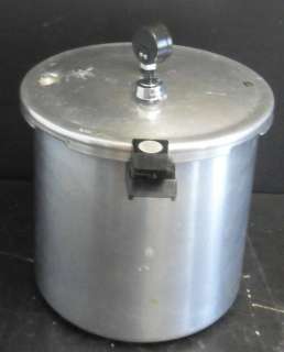 Presto Deluxe 22 QT Pressure Cooker Canner Unit Used  