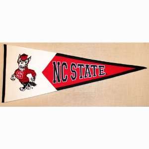 BSS   North Carolina State Wolfpack NCAA Classic Pennant (17.5x40.5 