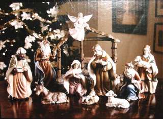 Royal Doulton Petite Musical Nativity Set 11 Piece Plays Silent Night 