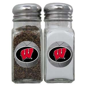  Wisconsin Badgers NCAA Basketball Salt/Pepper Shaker Set 