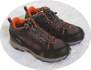 Boy Columbia Hiking Shoes Tagori size 7   New  