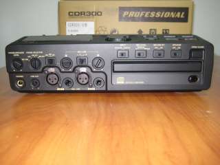  Marantz CD Recorder has been powered on and loads a blank CD 