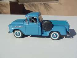 THE DANBURY MINT   1958 CHEVROLET APACHE STEPSIDE PICKUP   DAWN BLUE 