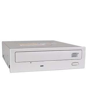    On SOHR 5239V 52x32x52 CD RW IDE Drive (with Software) Electronics