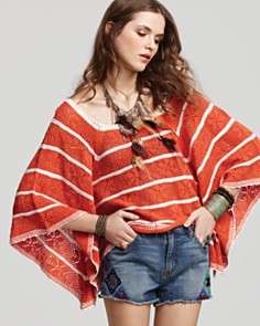 Free People Top   La Bonita Yarn Cape