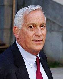 Walter Isaacson   Shopping enabled Wikipedia Page on 