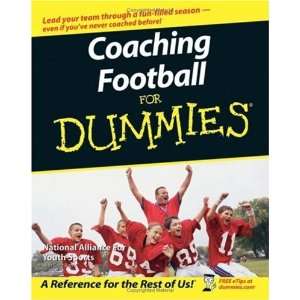  Coaching Football For Dummies [Paperback] Greg Bach 