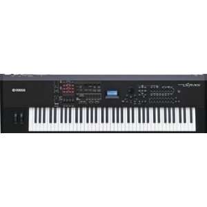  Yamaha S70XS Keyboards Musical Instruments