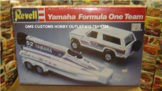 REVELL Plastic Model Kit # 7241 VINTAGE YAMAHA FORMULA I BRONCO & BOAT 