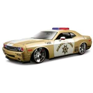  MAISTO 2008 Dodge Challenger RT8 Highway Patrol Gold/Beige 