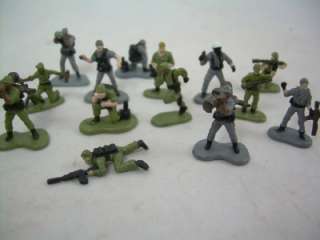   Machines Galoob Military Army Men Toy Soldiers Grenade M16 Lot  