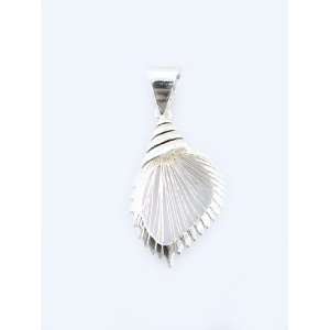  Fashion Jewelry ~ Silvertone Turban Shell Pendant